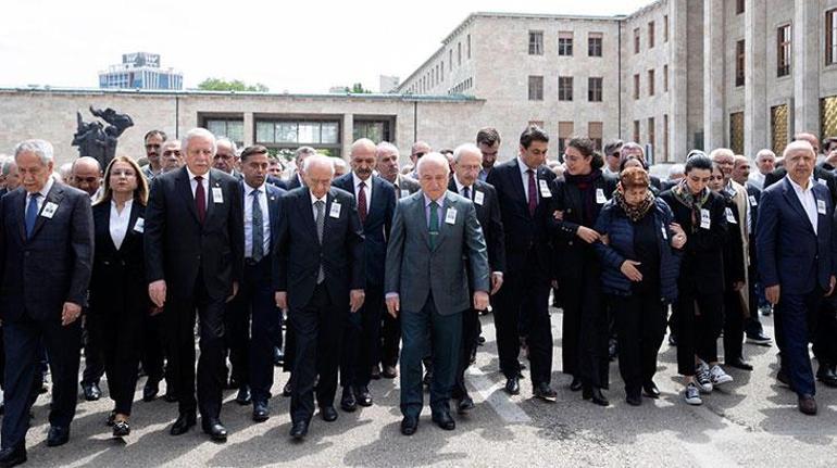 Eski Devlet Bakanı Aksoy için TBMM'de tören düzenlendi