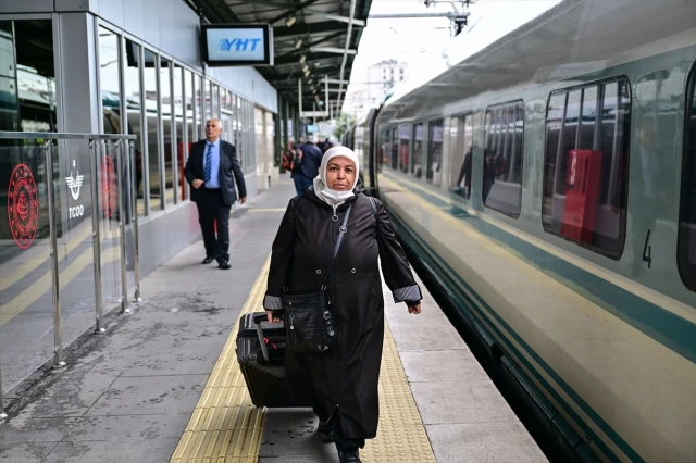 Seyahat süresi 7 saate düştü! İstanbul-Sivas yüksek hızlı tren seferleri başladı