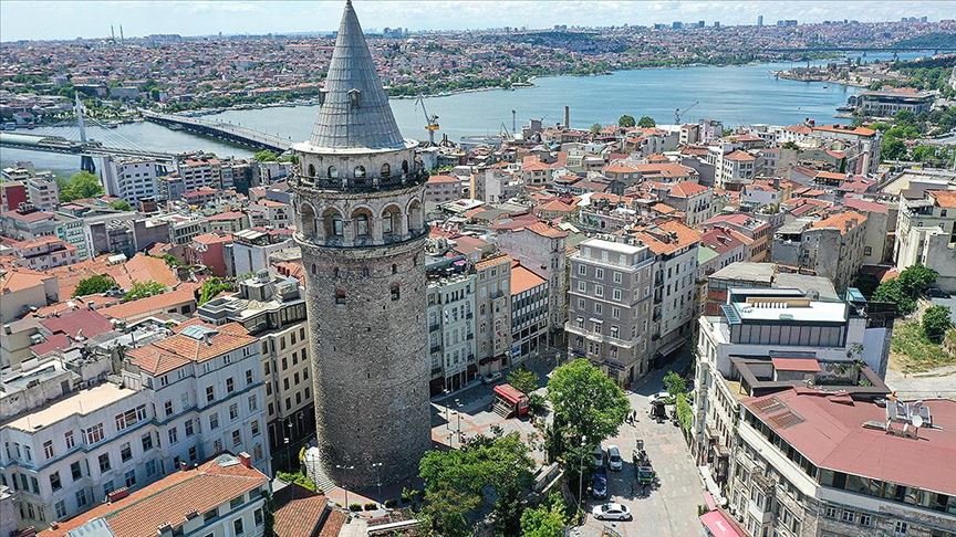 Yolumuzu Beyoğlu Halkı Aydınlatacak