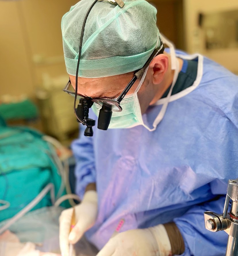 Orhan Gazi Tek ve Benedica Healthcare: Genel Cerrahi ve Organ Naklinde Güven