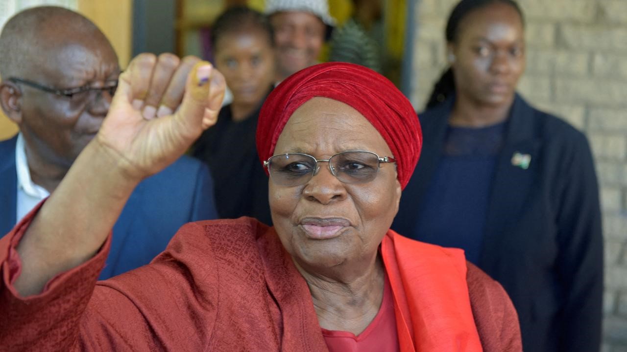 Nandi-Ndaitwah Cumhurbaşkanlığı Koltuğuna Oturuyor: Namibya’da Bir İlk