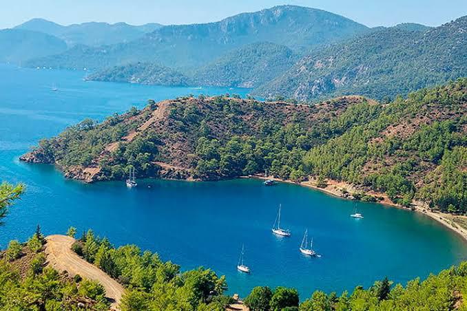 Gocekyatturum.com ile Ailece Göcek Koylarını Keşfedin: Her Şey Dahil Yat Tatil Paketleri