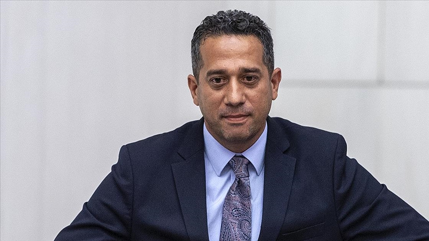 Cem Küçük’e Sert Tepki: ‘FETÖ Artığı’