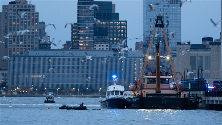 New York'taki Hudson Nehri'ne düşen helikopterde bulunan 6 kişi hayatını kaybetti - Solda.com.tr