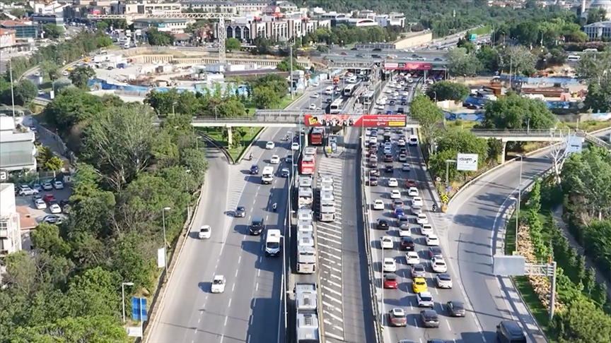 İstanbul’da Haftanın İlk İş Gününde Trafikte Yoğunluk
