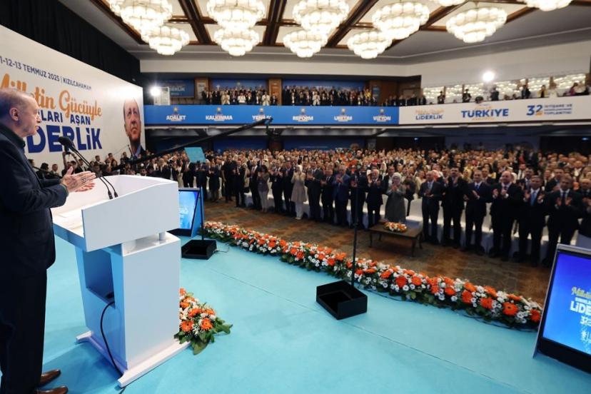 AK Parti’nin yeni şarkısı: Dünya Bizi Bekler