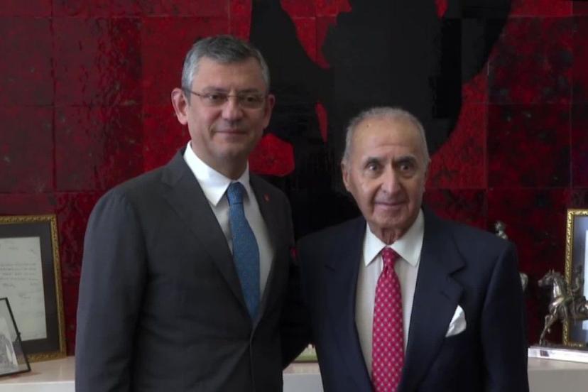 Barış Yarkadaş’tan CHP’lilere: Gülen ile gizli görüşen Hikmet Çetin neden yanınızda