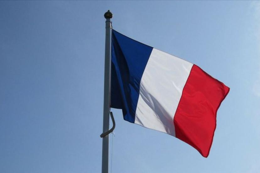 Fransa’da borçla mücadele planı: İki resmi tatil kaldırılacak