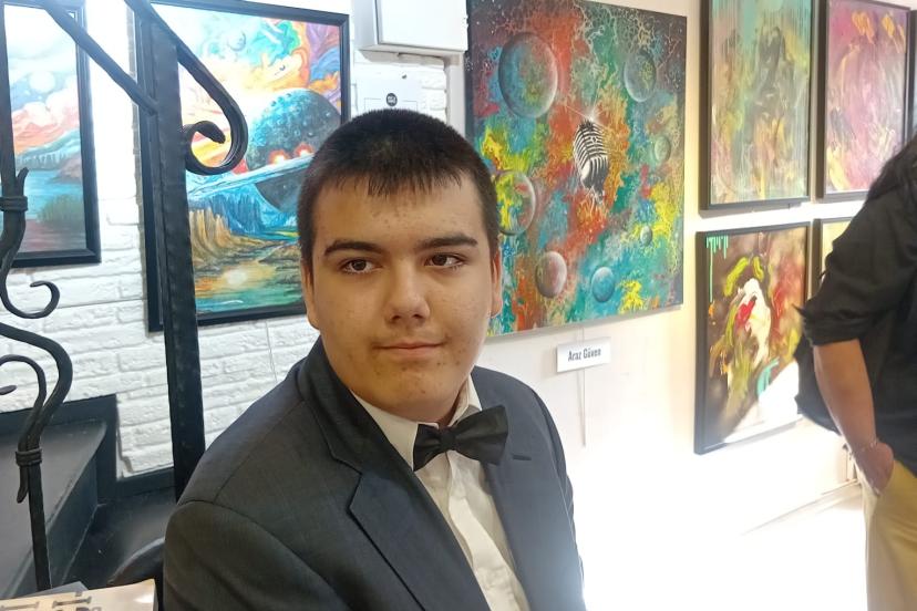 Hayvan Sevgisi ile Tuvalini Renklendiren Ressam Ali Doğan