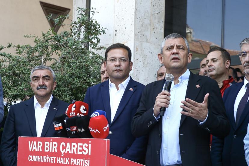 Özgür Özel: Balıkesir’in toparlanması için tüm yöneticiler el ele çalışmalı