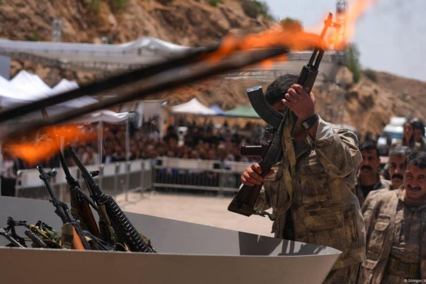 PKK, silahlarını yaktı: Geriye boşaltılacak kamplar kaldı