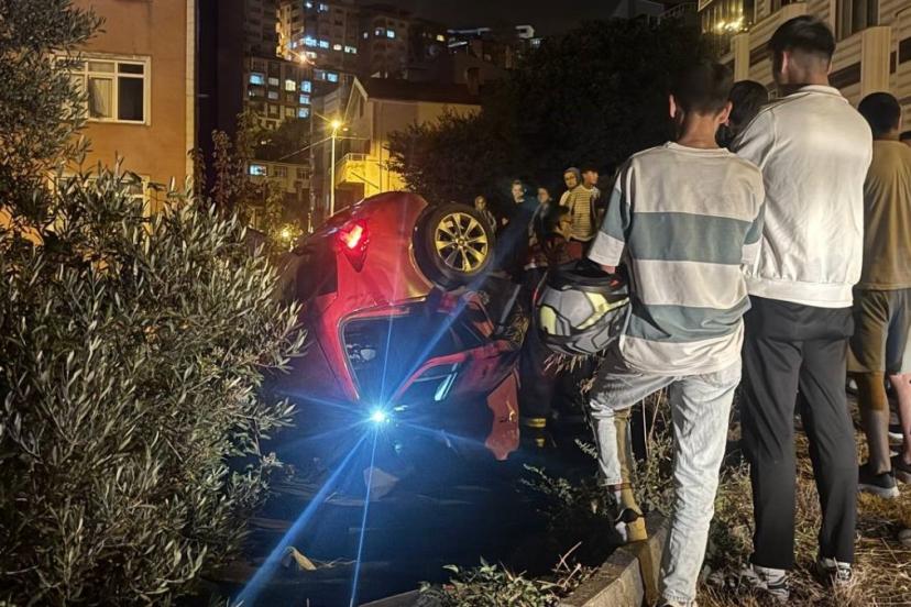 Zonguldak’ta otomobil kömürlüğe düştü, sürücü hafif yaralandı