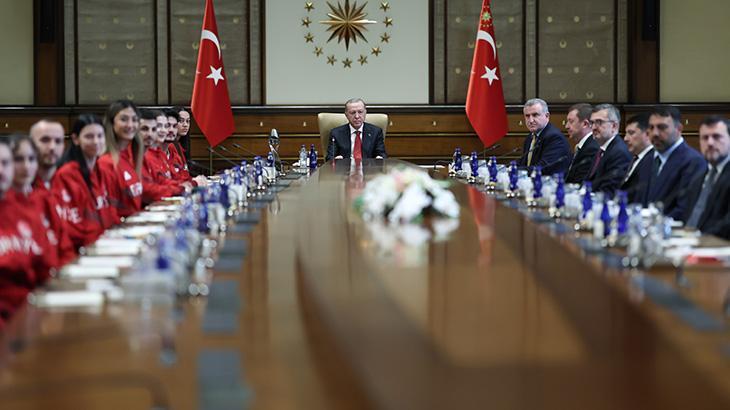 Cumhurbaşkanı Erdoğan Başarılı Sporcularla Görüştü