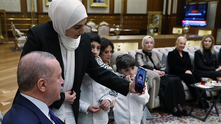 Kültür ve Sanat Ödülleri Kabulünde Duygu Dolu Anlar