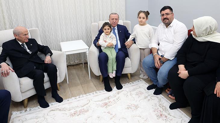 ERDOĞAN DÜNYANIN İLK AYDINLATILAN CADDESİNİ YENİDEN IŞIKLANDIRDI