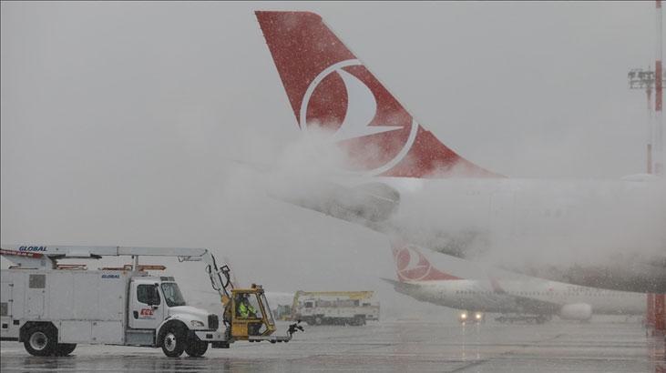 YILIN SON GÜNÜ UÇUŞLARA HAVA ENGELİ: THY 61 SEFERİ İPTAL ETTİ